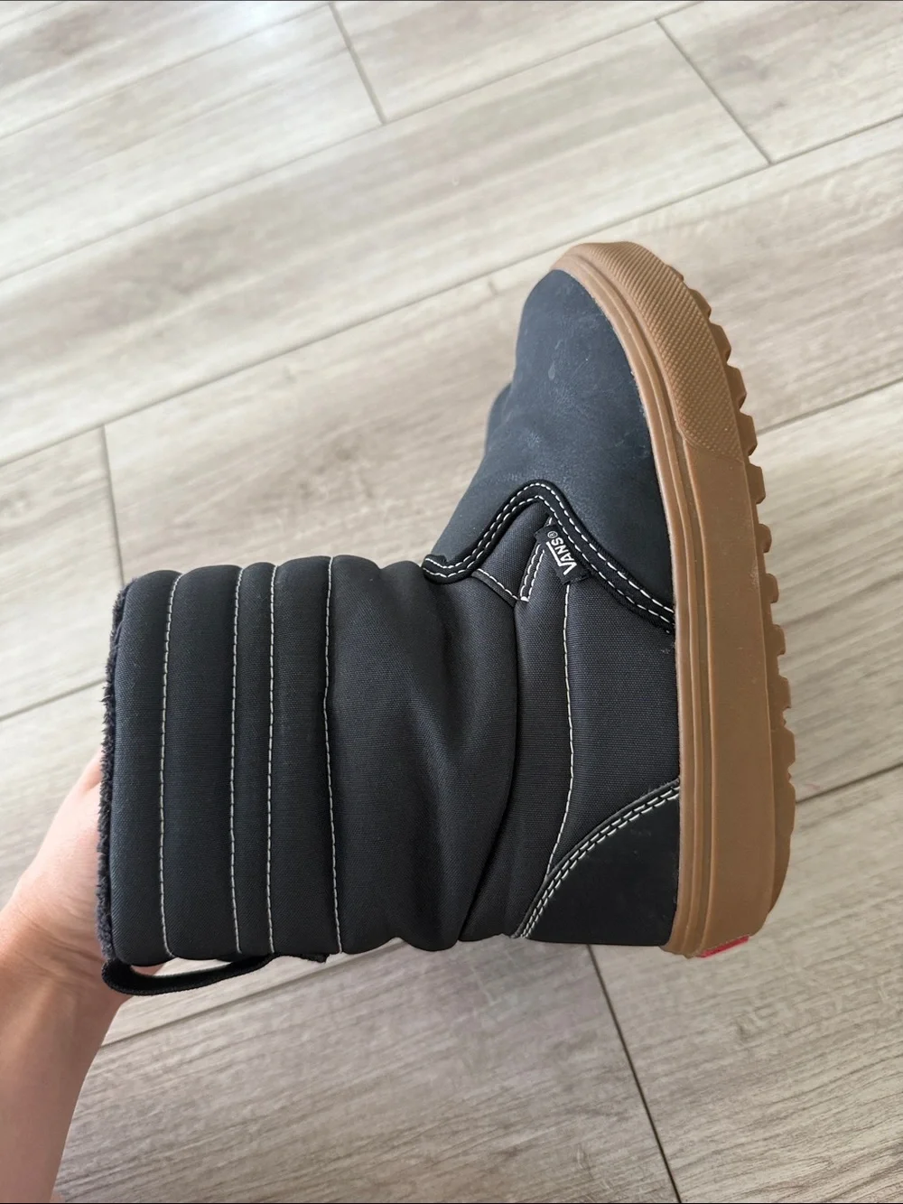 Vans Kids Slip-On Vansguard Snow Boot Black with zipper size 3